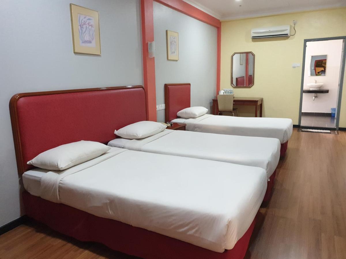 Classic Boutique Hotel Kuantan Bagian luar foto