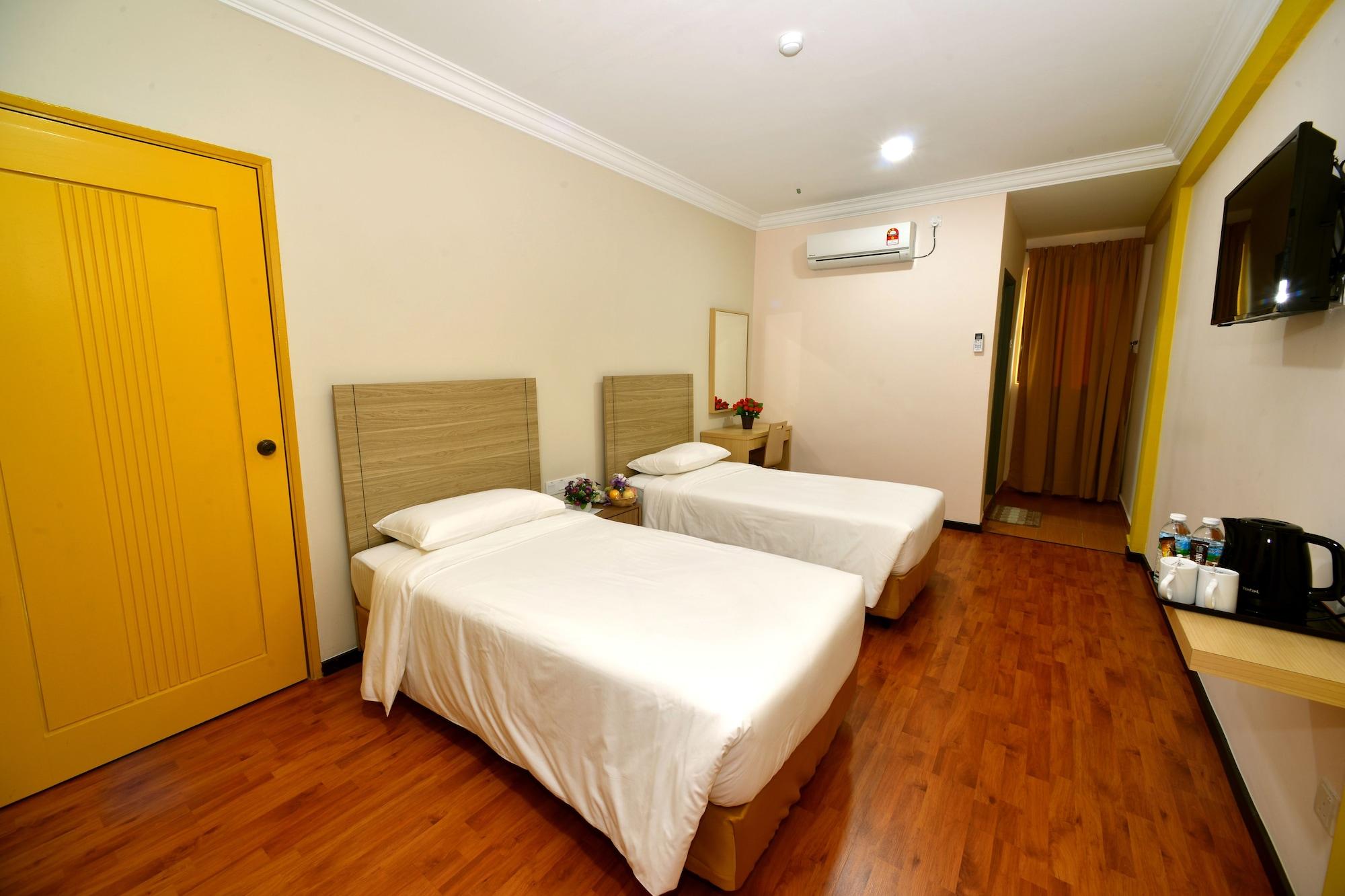 Classic Boutique Hotel Kuantan Bagian luar foto