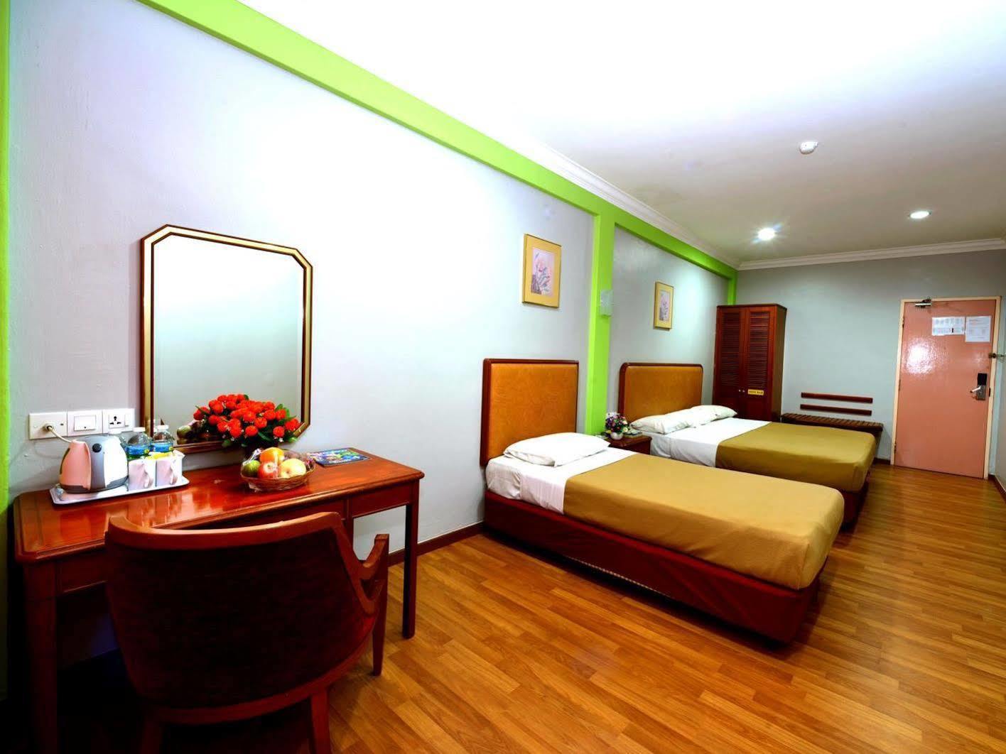 Classic Boutique Hotel Kuantan Bagian luar foto