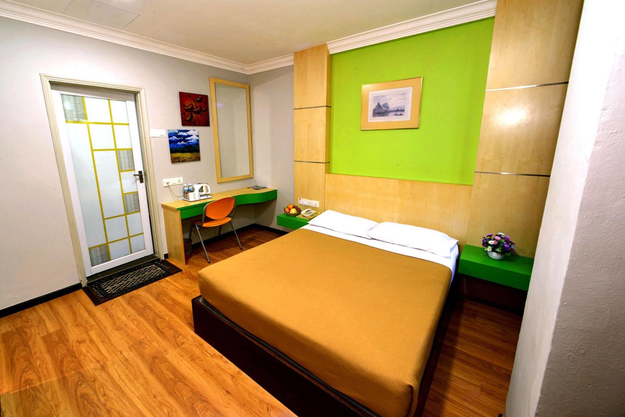 Classic Boutique Hotel Kuantan Bagian luar foto