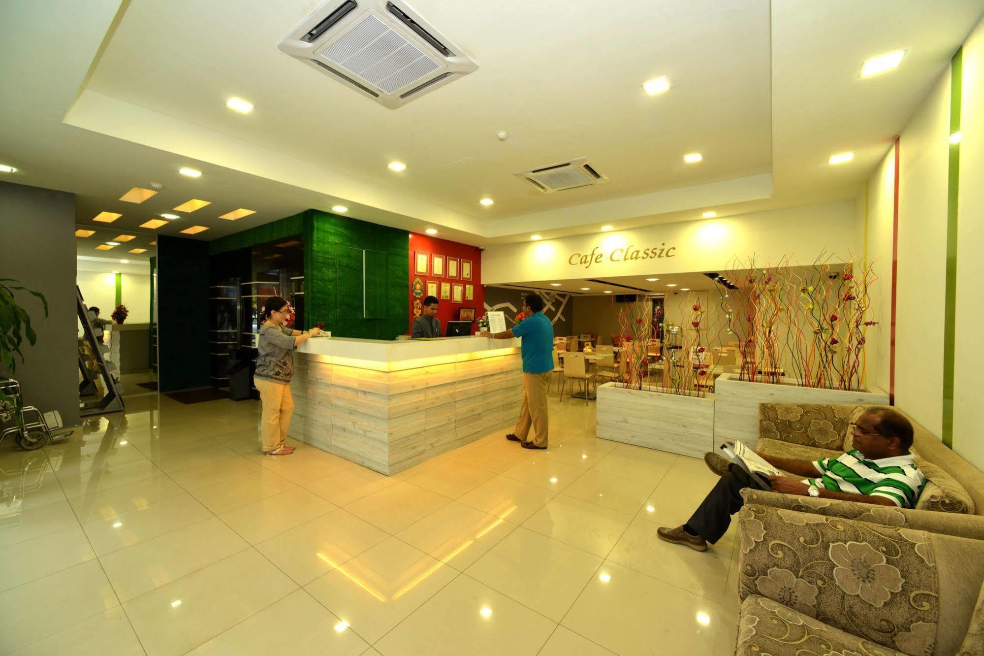 Classic Boutique Hotel Kuantan Bagian luar foto