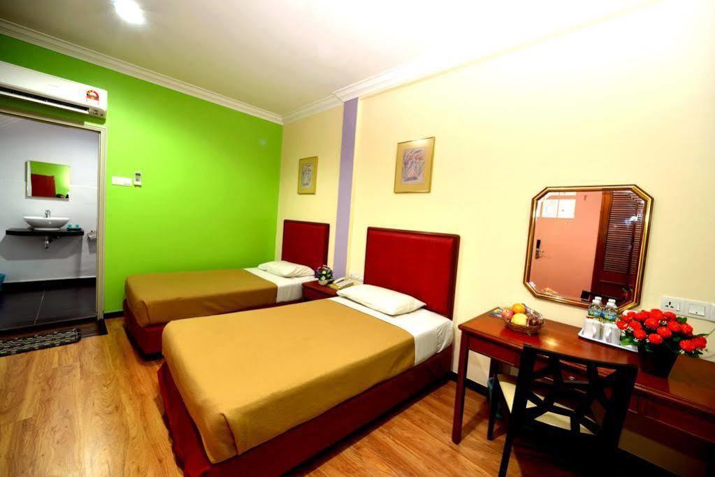 Classic Boutique Hotel Kuantan Bagian luar foto